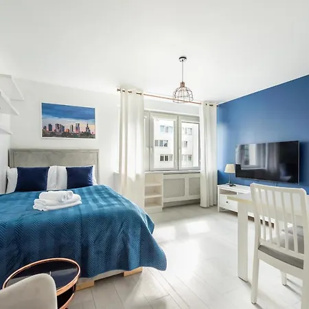 Zlota Blue Modern Apartment